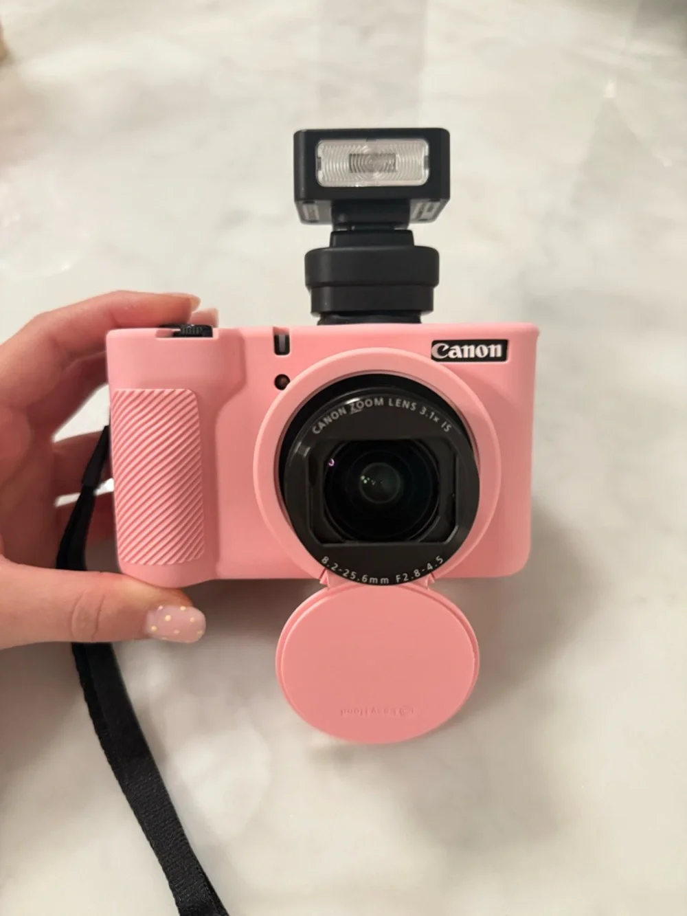 Canon Powershot V1